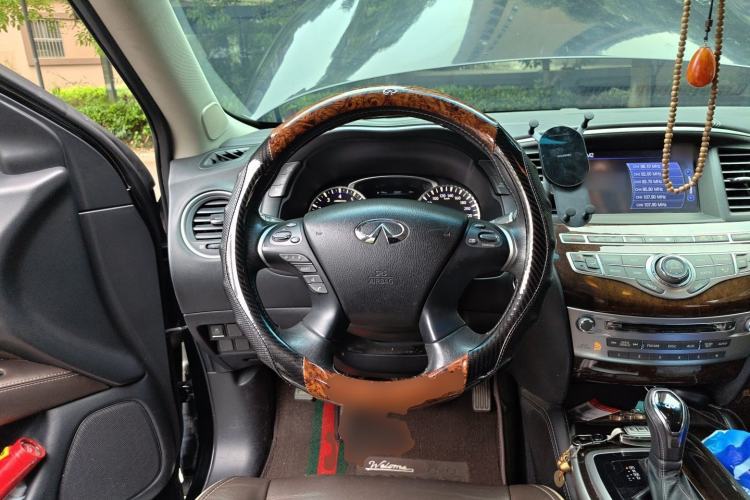 Used Infiniti QX60 2018 2.5 S/C Hybrid Two-Wheel-Drive Champion Family Edition Steering Wheel