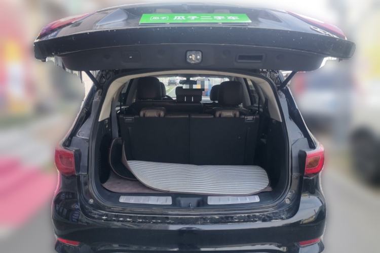 Used Infiniti QX60 2018 2.5 S/C Hybrid Two-Wheel-Drive Champion Family Edition Trunk