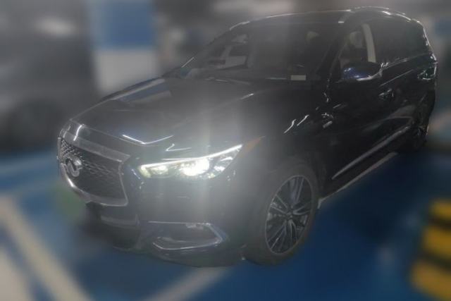 Infiniti QX60 2018 2.5 S/C Hybrid Two-Wheel-Drive Excellence Edition China VI Standard مستعملة