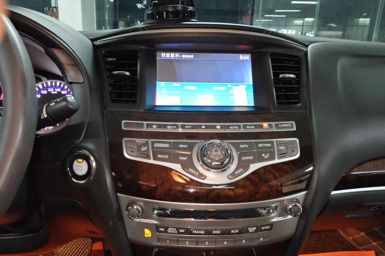 Used Infiniti QX60 2018 2.5 S/C Hybrid Two-Wheel-Drive Excellence Edition China VI Standard Audio And AC Panel