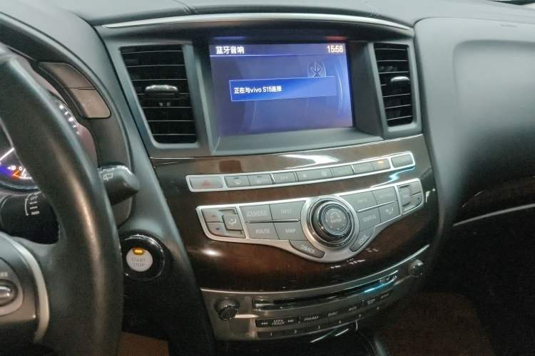 Used Infiniti QX60 2018 2.5 S/C Hybrid Two-Wheel-Drive Champion Family Edition Audio And AC Panel