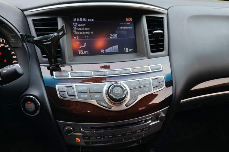 Used Infiniti QX60 2018 2.5 S/C Hybrid Two-Wheel-Drive Champion Family Edition Audio And AC Panel