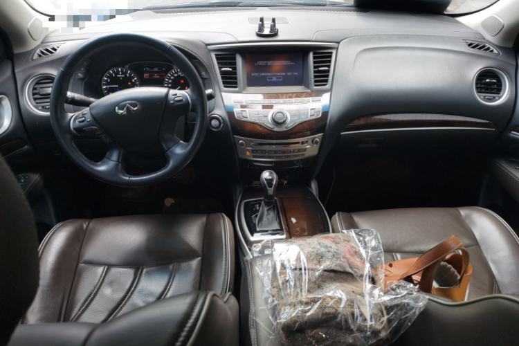 Used Infiniti QX60 2018 2.5 S/C Hybrid Two-Wheel-Drive Excellence Edition China VI Standard Center Console
