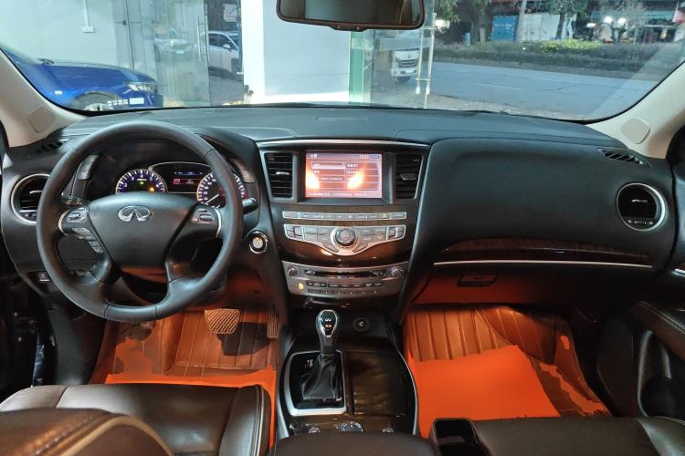 Used Infiniti QX60 2018 2.5 S/C Hybrid Two-Wheel-Drive Champion Family Edition Center Console