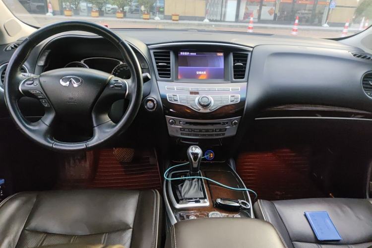 Used Infiniti QX60 2018 2.5 S/C Hybrid Two-Wheel-Drive Excellence Edition China VI Standard Center Console