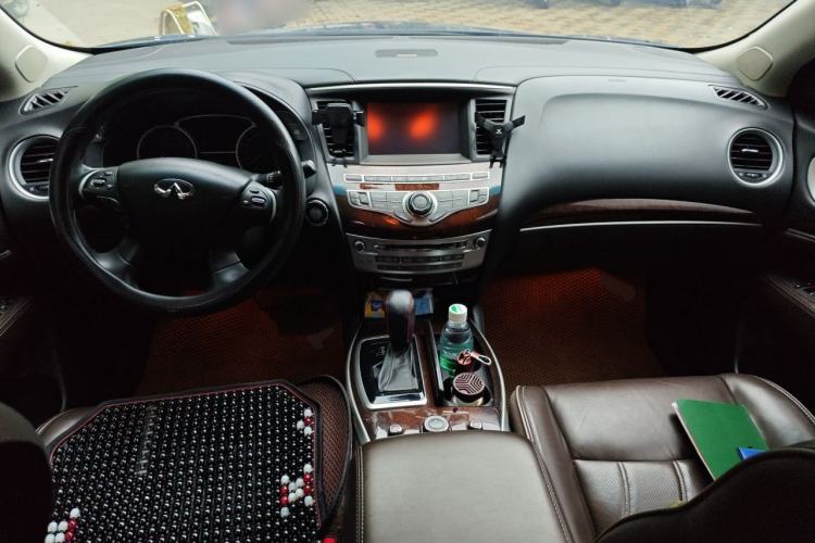 Used Infiniti QX60 2018 2.5 S/C Hybrid Two-Wheel-Drive Champion Family Edition Center Console