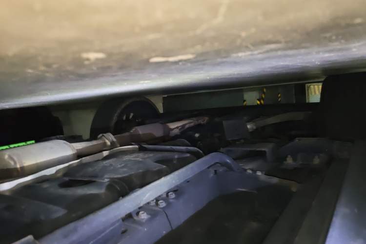 Used Infiniti QX60 2018 2.5 S/C Hybrid Two-Wheel-Drive Champion Family Edition Chassis Front Left
