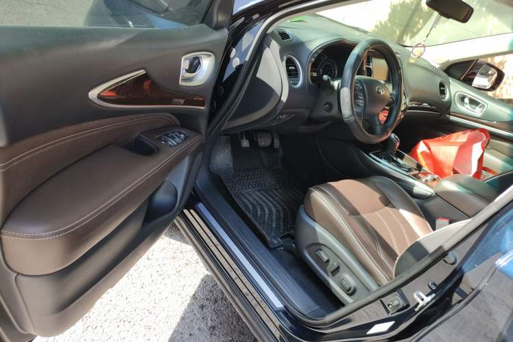 Used Infiniti QX60 2018 2.5 S/C Hybrid Two-Wheel-Drive Champion Family Edition Driver Seat