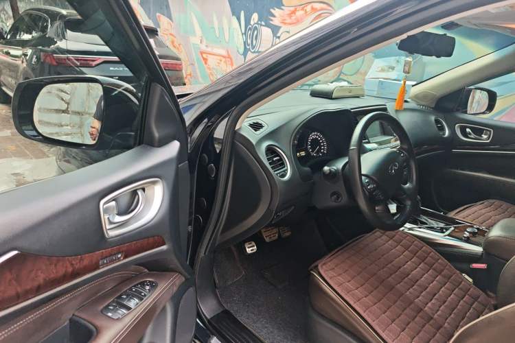 Used Infiniti QX60 2018 2.5 S/C Hybrid Two-Wheel-Drive Champion Family Edition Driver Seat