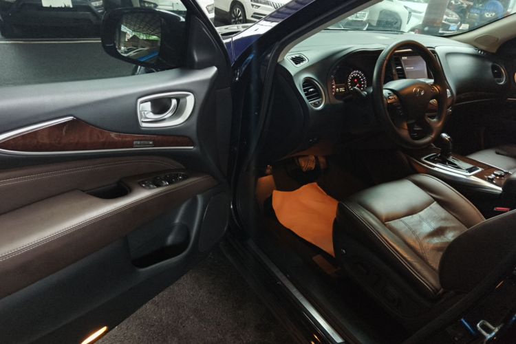 Used Infiniti QX60 2018 2.5 S/C Hybrid Two-Wheel-Drive Excellence Edition China VI Standard Driver Seat