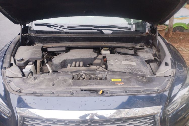Used Infiniti QX60 2018 2.5 S/C Hybrid Two-Wheel-Drive Champion Family Edition Engine Bay