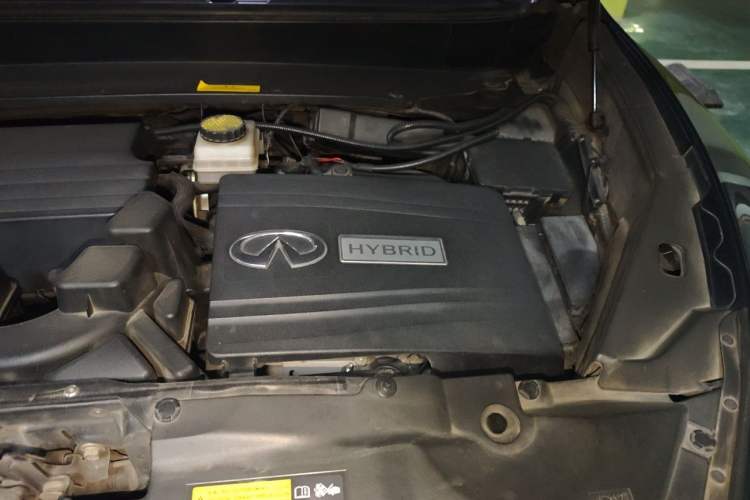 Used Infiniti QX60 2018 2.5 S/C Hybrid Two-Wheel-Drive Excellence Edition China VI Standard Engine Bay Left