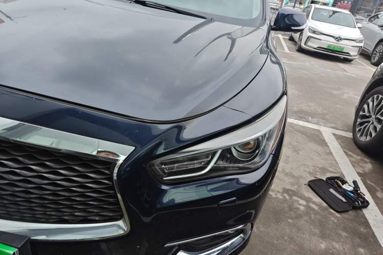 Used Infiniti QX60 2018 2.5 S/C Hybrid Two-Wheel-Drive Champion Family Edition Engine Bay Left