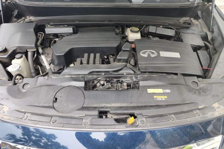 Used Infiniti QX60 2018 2.5 S/C Hybrid Two-Wheel-Drive Champion Family Edition Engine Bay