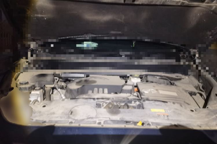 Used Infiniti QX60 2018 2.5 S/C Hybrid Four-Wheel-Drive Champion Family Edition Engine Bay