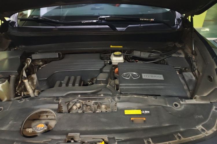 Used Infiniti QX60 2018 2.5 S/C Hybrid Two-Wheel-Drive Excellence Edition China VI Standard Engine Bay