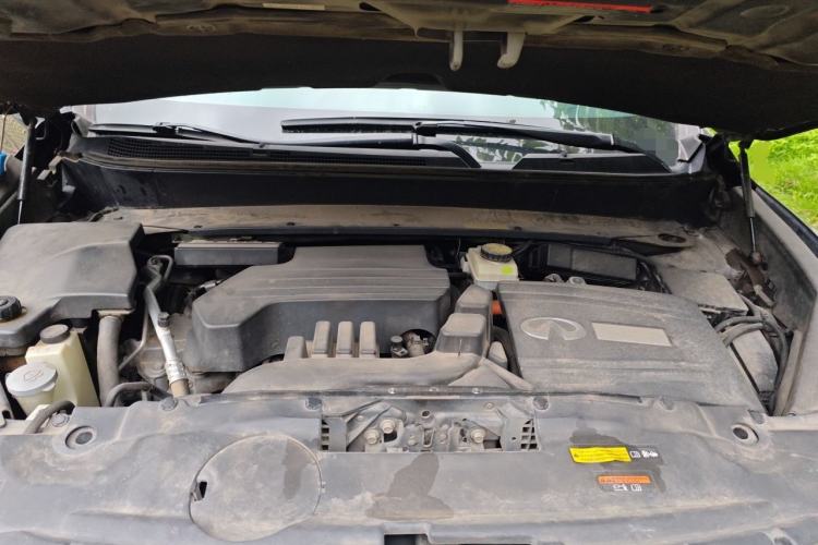 Used Infiniti QX60 2018 2.5 S/C Hybrid Two-Wheel-Drive Champion Family Edition Engine Bay