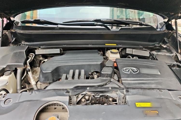 Used Infiniti QX60 2018 2.5 S/C Hybrid Two-Wheel-Drive Champion Family Edition Engine Bay
