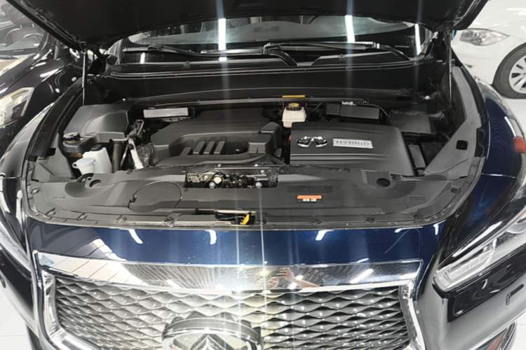 Used Infiniti QX60 2018 2.5 S/C Hybrid Two-Wheel-Drive Champion Family Edition Engine Bay