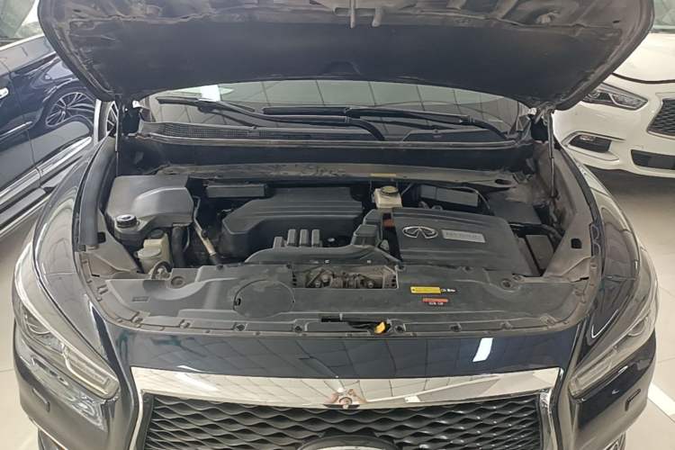 Used Infiniti QX60 2018 2.5 S/C Hybrid Two-Wheel-Drive Champion Family Edition Engine Bay