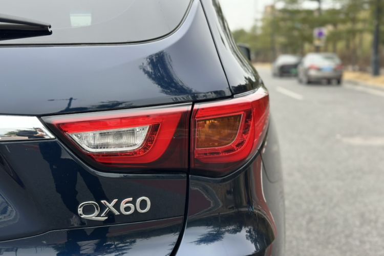 Used Infiniti QX60 2018 2.5 S/C Hybrid Two-Wheel-Drive Excellence Edition China VI Standard Exterior 4