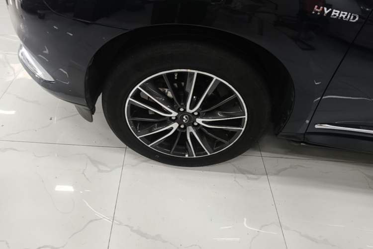 Used Infiniti QX60 2018 2.5 S/C Hybrid Two-Wheel-Drive Champion Family Edition Exterior 4