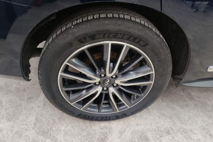 Used Infiniti QX60 2018 2.5 S/C Hybrid Two-Wheel-Drive Champion Family Edition Exterior 8