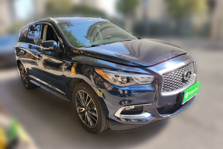 Used Infiniti QX60 2018 2.5 S/C Hybrid Two-Wheel-Drive Champion Family Edition Front Right 45 Deg