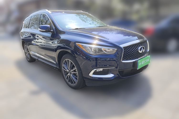 Used Infiniti QX60 2018 2.5 S/C Hybrid Two-Wheel-Drive Champion Family Edition Front Right 45 Deg