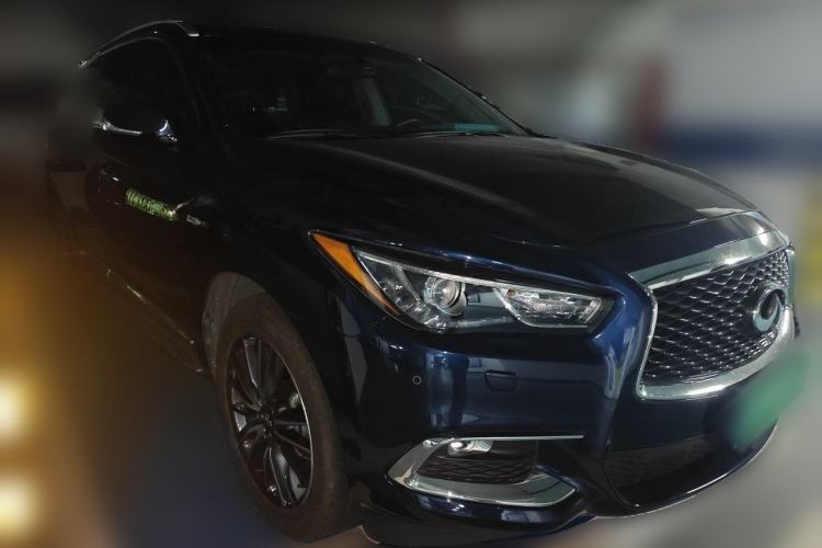 Used Infiniti QX60 2018 2.5 S/C Hybrid Two-Wheel-Drive Excellence Edition China VI Standard Front Right 45 Deg