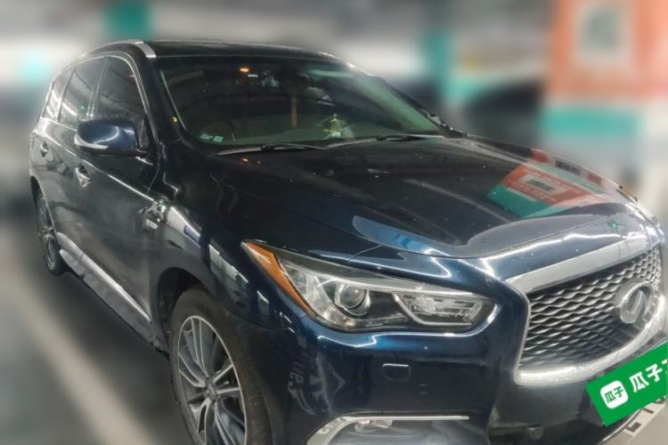 Used Infiniti QX60 2018 2.5 S/C Hybrid Four-Wheel-Drive Champion Family Edition Front Right 45 Deg