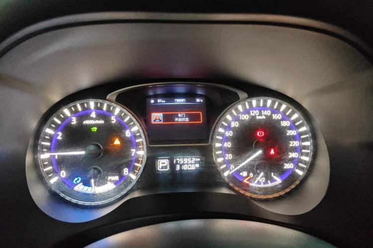 Used Infiniti QX60 2018 2.5 S/C Hybrid Two-Wheel-Drive Champion Family Edition Instrument Cluster