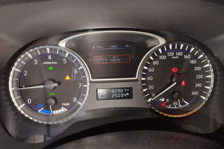 Used Infiniti QX60 2018 2.5 S/C Hybrid Two-Wheel-Drive Champion Family Edition Instrument Cluster