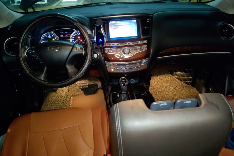 Used Infiniti QX60 2018 2.5 S/C Hybrid Two-Wheel-Drive Excellence Edition China VI Standard Interior 2