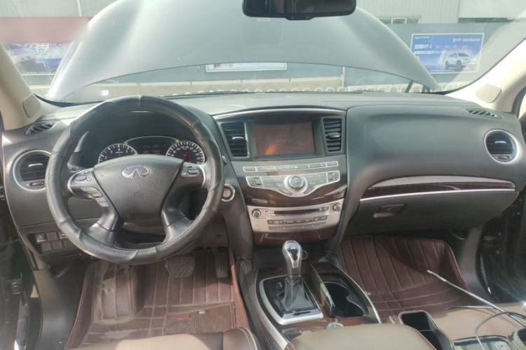 Used Infiniti QX60 2018 2.5 S/C Hybrid Two-Wheel-Drive Champion Family Edition Interior 3