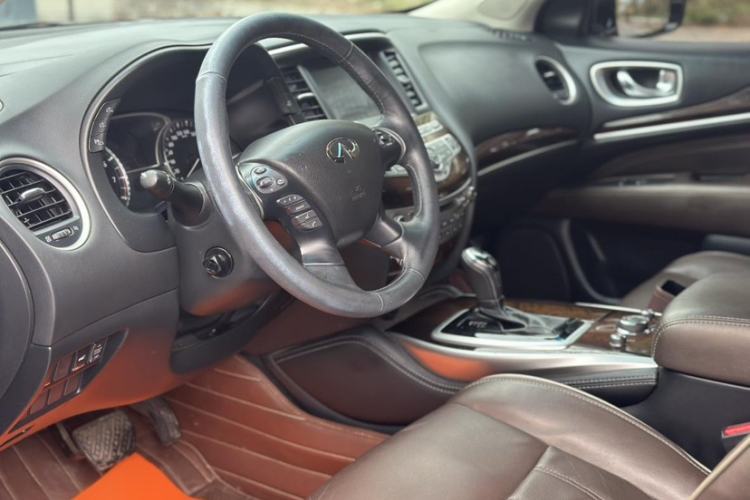 Used Infiniti QX60 2018 2.5 S/C Hybrid Two-Wheel-Drive Champion Family Edition Interior 3