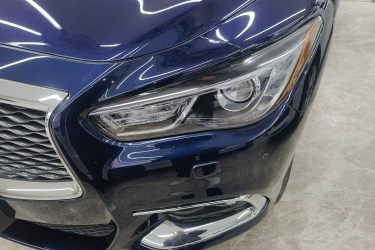 Used Infiniti QX60 2018 2.5 S/C Hybrid Two-Wheel-Drive Champion Family Edition Left Front Headlight