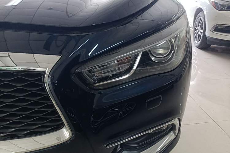 Used Infiniti QX60 2018 2.5 S/C Hybrid Two-Wheel-Drive Champion Family Edition Left Front Headlight