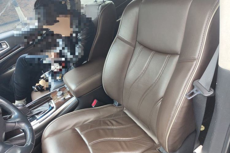 Used Infiniti QX60 2018 2.5 S/C Hybrid Two-Wheel-Drive Champion Family Edition Left Front Seat