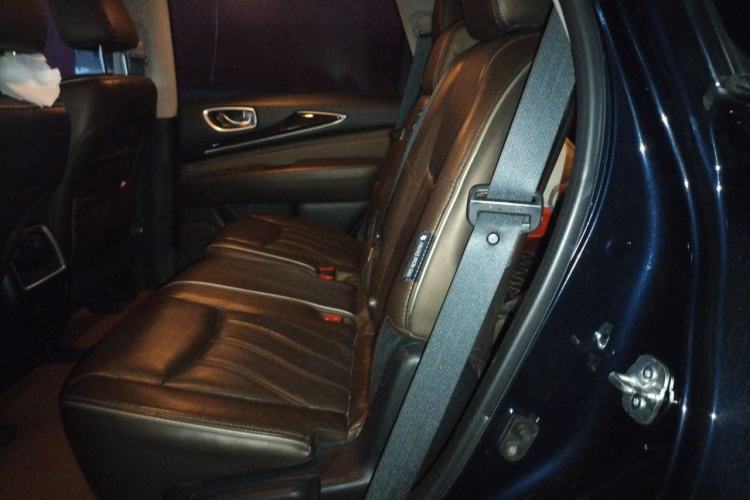 Used Infiniti QX60 2018 2.5 S/C Hybrid Two-Wheel-Drive Champion Family Edition Left Rear Seat
