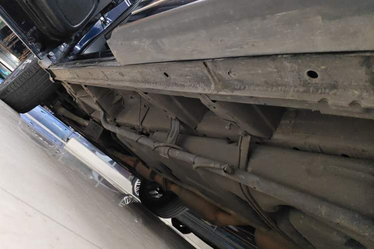 Used Infiniti QX60 2018 2.5 S/C Hybrid Two-Wheel-Drive Champion Family Edition Left Side Sill