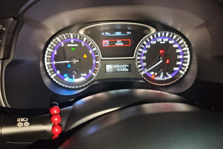 Used Infiniti QX60 2018 2.5 S/C Hybrid Two-Wheel-Drive Excellence Edition China VI Standard Odometer Close Up