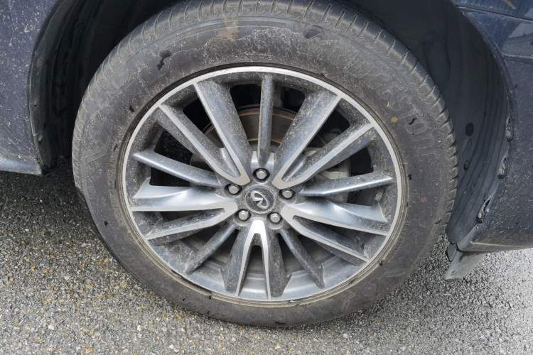 Used Infiniti QX60 2018 2.5 S/C Hybrid Two-Wheel-Drive Excellence Edition China VI Standard Right Front Wheel Hub