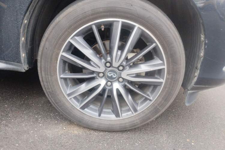 Used Infiniti QX60 2018 2.5 S/C Hybrid Two-Wheel-Drive Champion Family Edition Right Front Wheel Hub