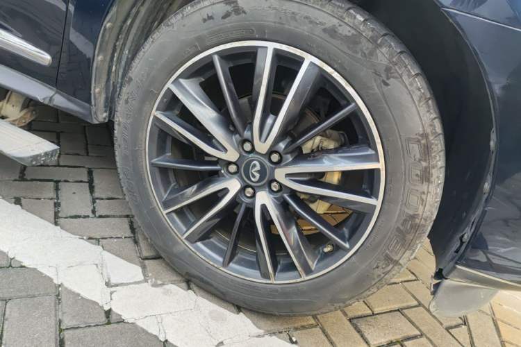 Used Infiniti QX60 2018 2.5 S/C Hybrid Two-Wheel-Drive Excellence Edition China VI Standard Right Front Wheel Hub