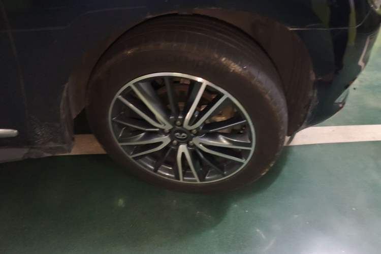 Used Infiniti QX60 2018 2.5 S/C Hybrid Two-Wheel-Drive Excellence Edition China VI Standard Right Front Wheel Hub