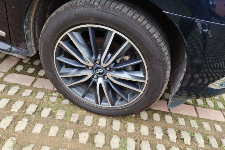 Used Infiniti QX60 2018 2.5 S/C Hybrid Two-Wheel-Drive Champion Family Edition Right Front Wheel Hub