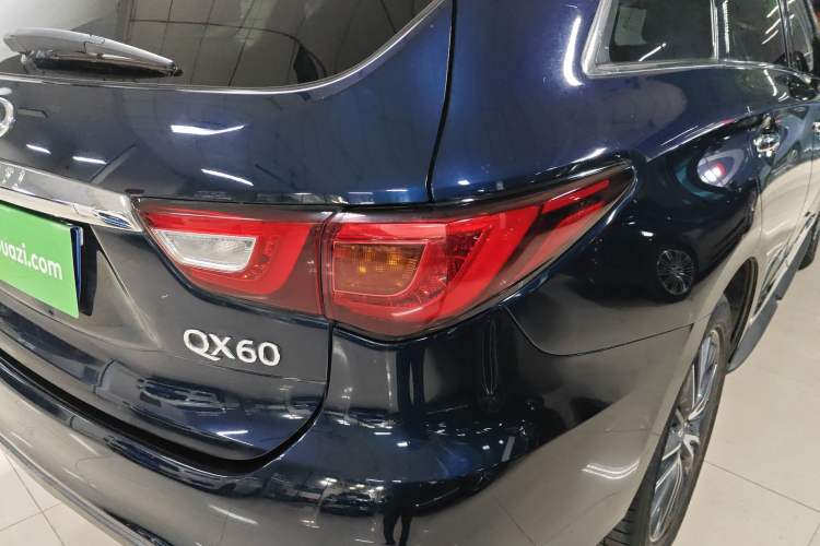 Used Infiniti QX60 2018 2.5 S/C Hybrid Two-Wheel-Drive Champion Family Edition Right Rear Taillight