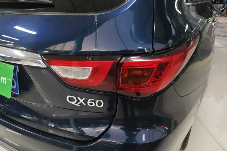 Used Infiniti QX60 2018 2.5 S/C Hybrid Two-Wheel-Drive Champion Family Edition Right Rear Taillight
