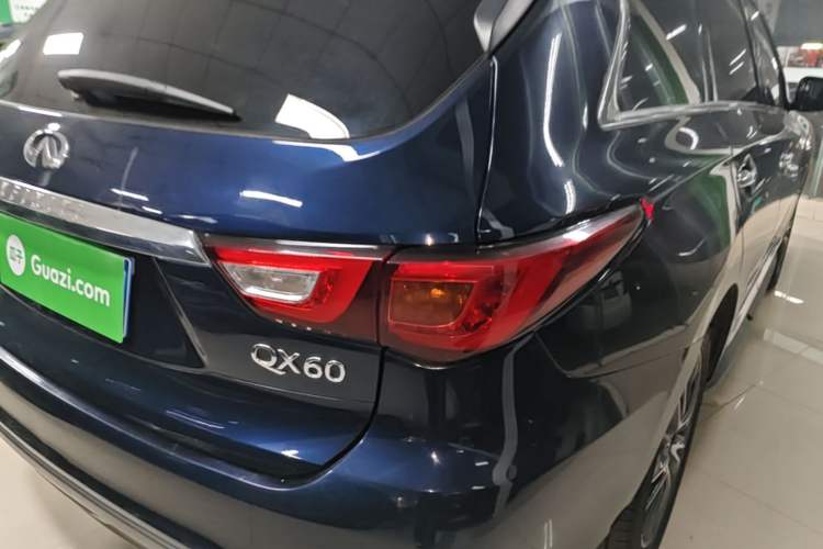 Used Infiniti QX60 2018 2.5 S/C Hybrid Two-Wheel-Drive Champion Family Edition Right Rear Taillight